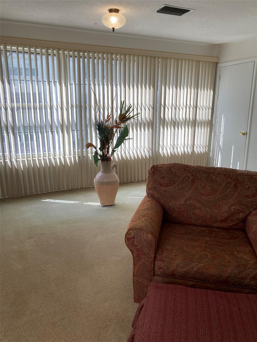 FIVE TOWNS OF ST PETE - Residential Lease