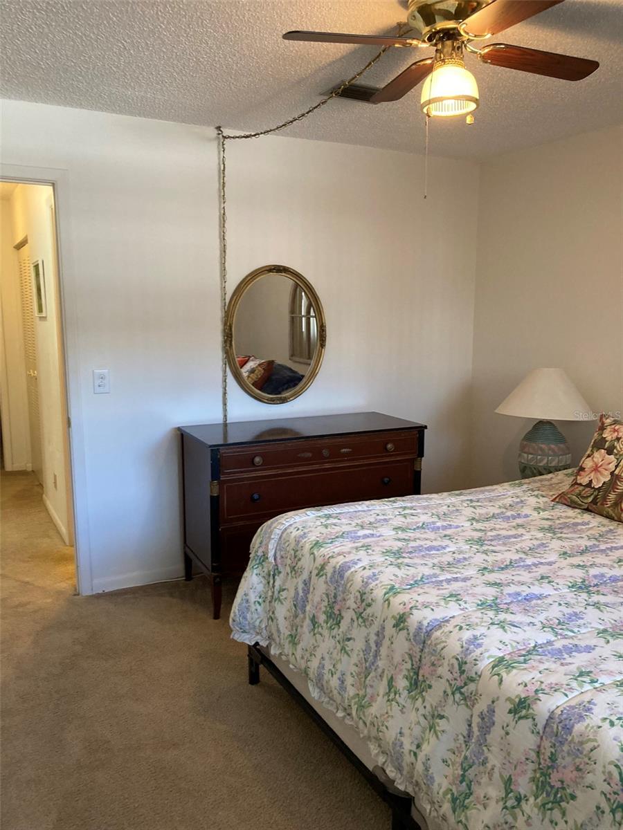 FIVE TOWNS OF ST PETE - Residential Lease