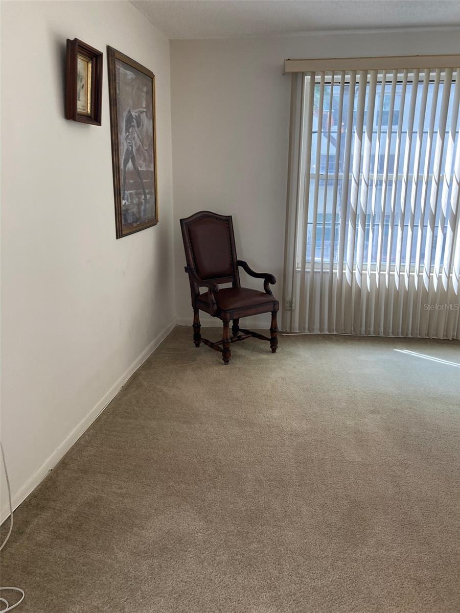 FIVE TOWNS OF ST PETE - Residential Lease