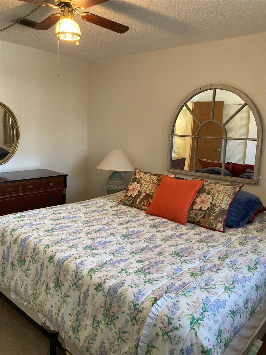 FIVE TOWNS OF ST PETE - Residential Lease