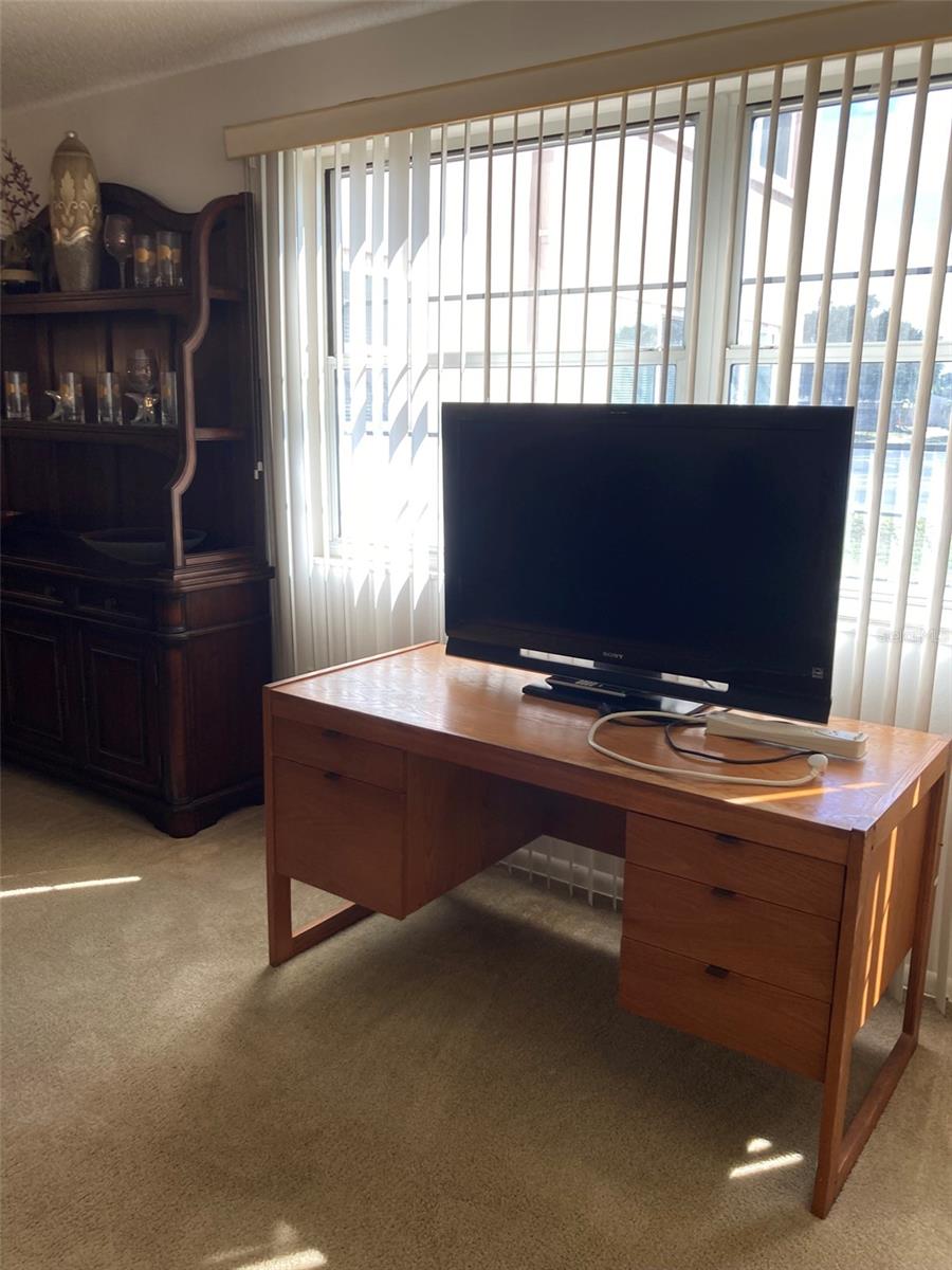 FIVE TOWNS OF ST PETE - Residential Lease