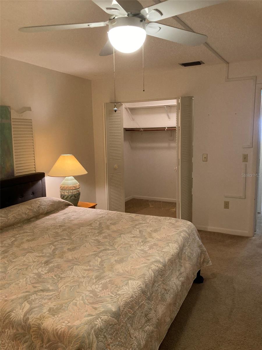 FIVE TOWNS OF ST PETE - Residential Lease