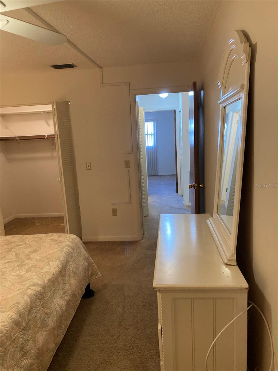 FIVE TOWNS OF ST PETE - Residential Lease