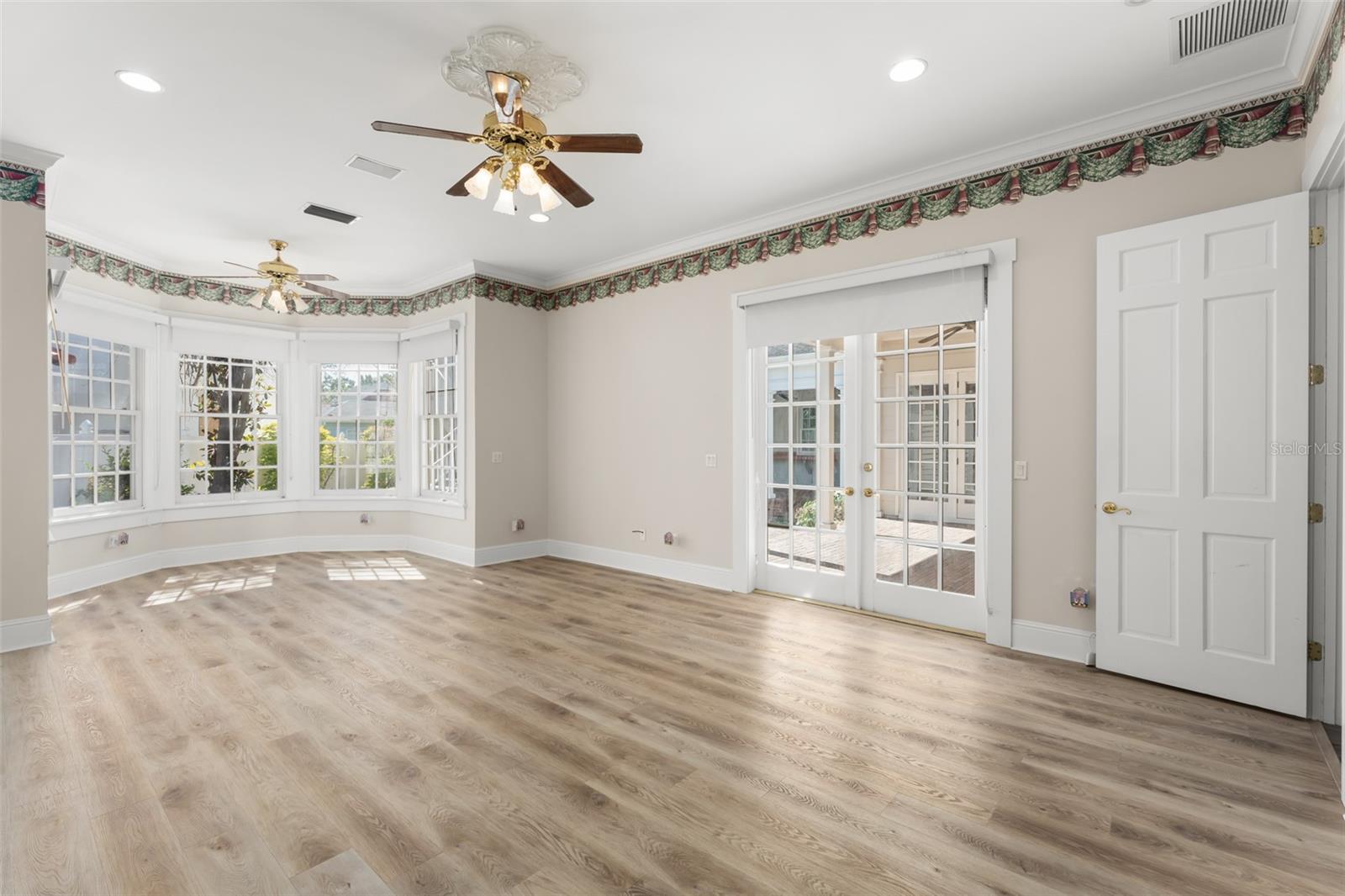 CELEBRATION VILLAGE UNIT 2 - Residential