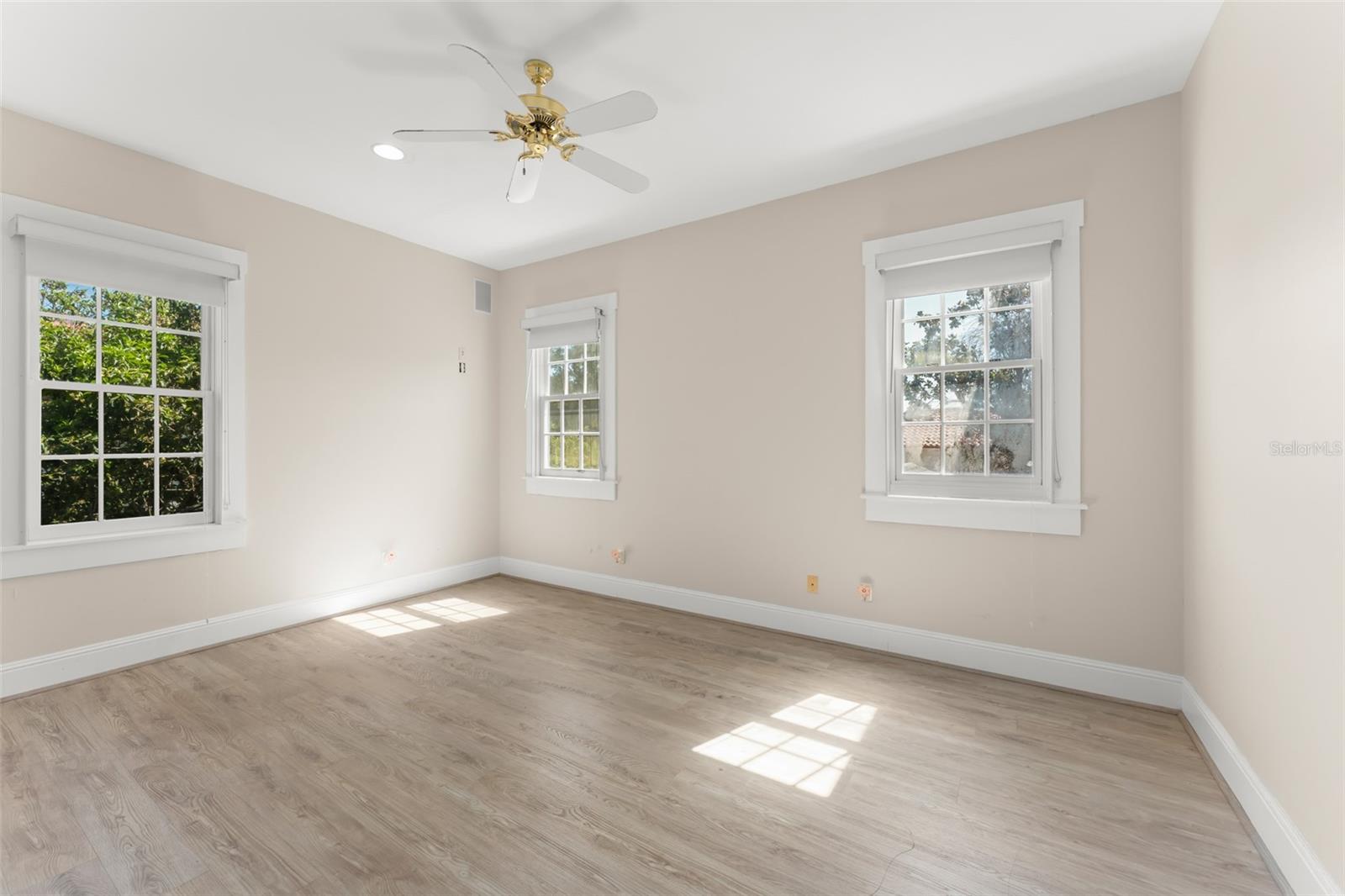 CELEBRATION VILLAGE UNIT 2 - Residential