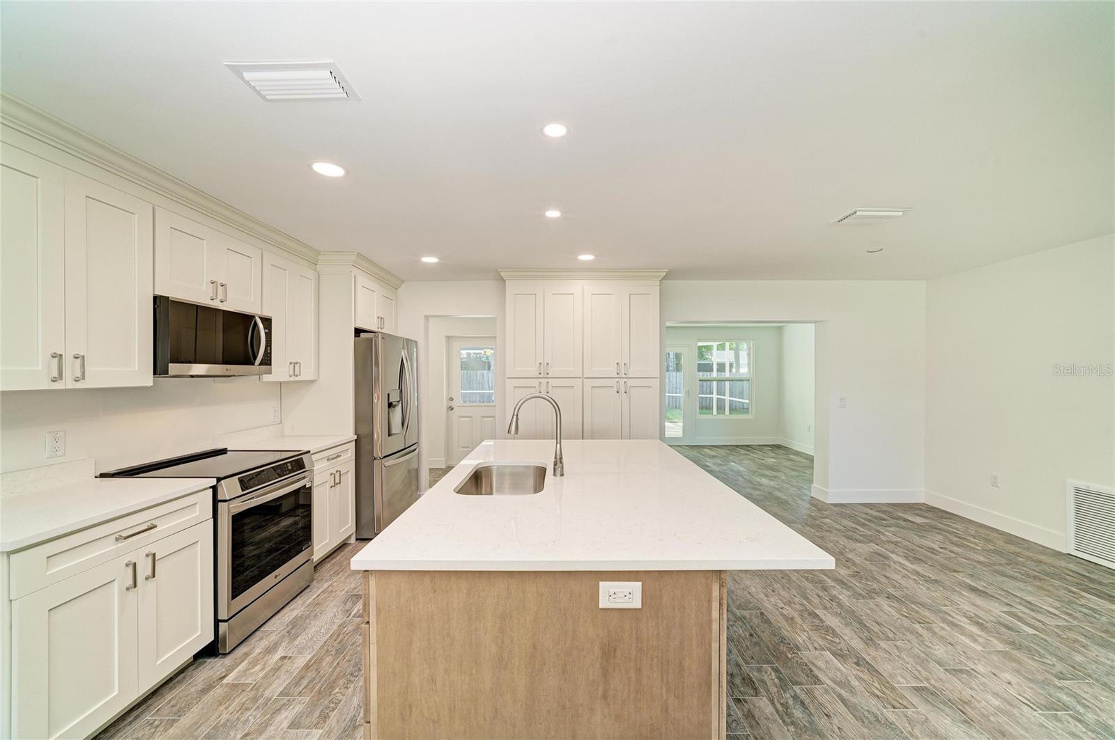 ELMCO HEIGHTS SEC 1 - Residential