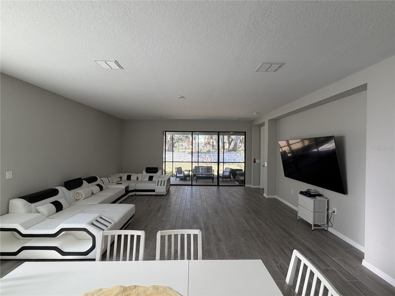 BELLALAGO PH 5J SEC 3 - Residential