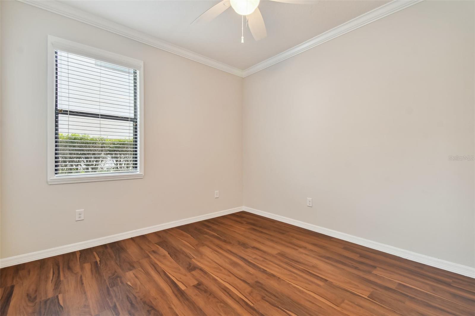 UNIVERSITY GROVES ESTATES RESERVE - Residential