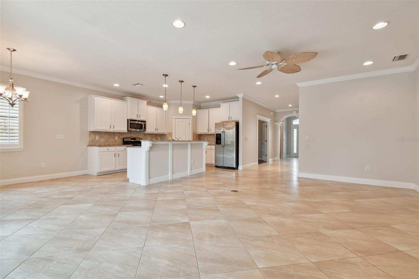 UNIVERSITY GROVES ESTATES RESERVE - Residential