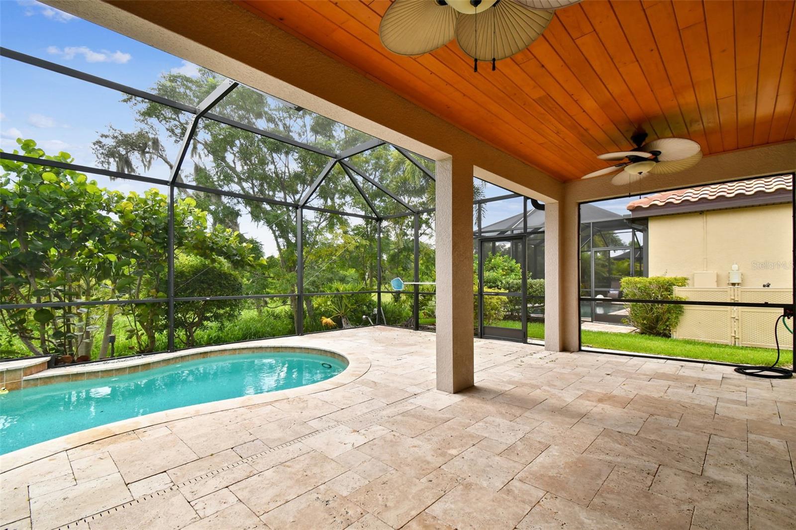 UNIVERSITY GROVES ESTATES RESERVE - Residential