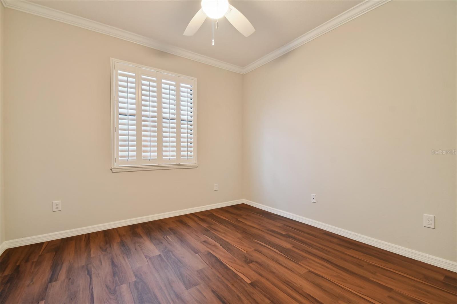 UNIVERSITY GROVES ESTATES RESERVE - Residential