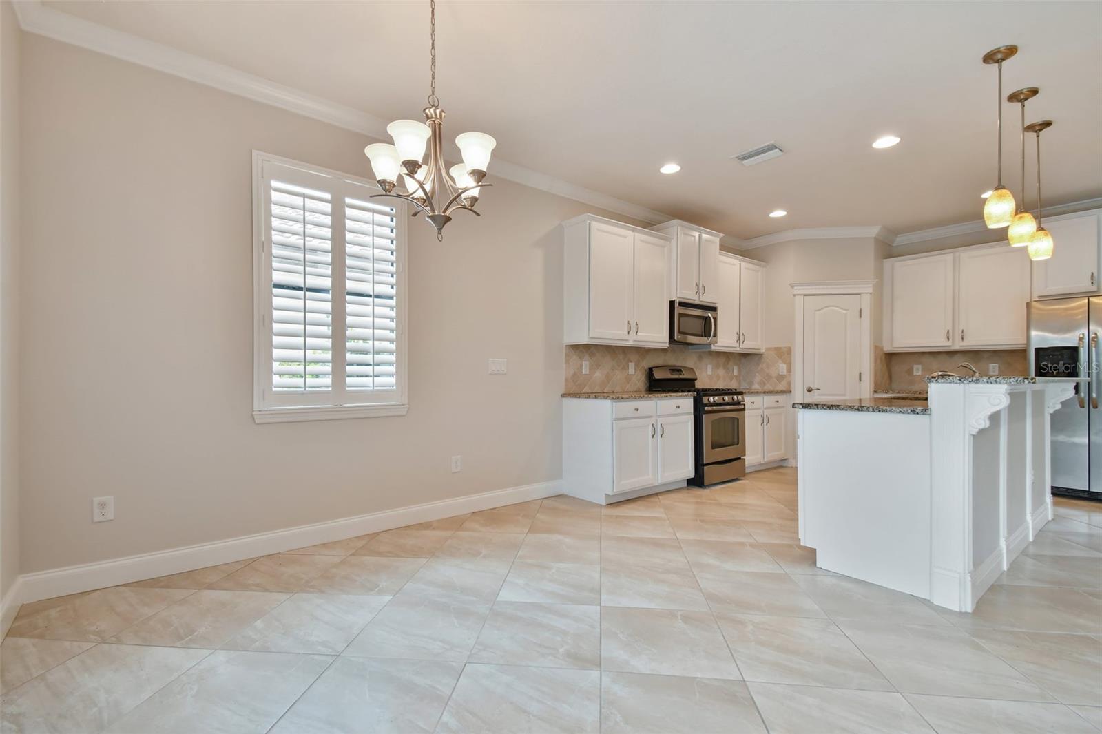 UNIVERSITY GROVES ESTATES RESERVE - Residential