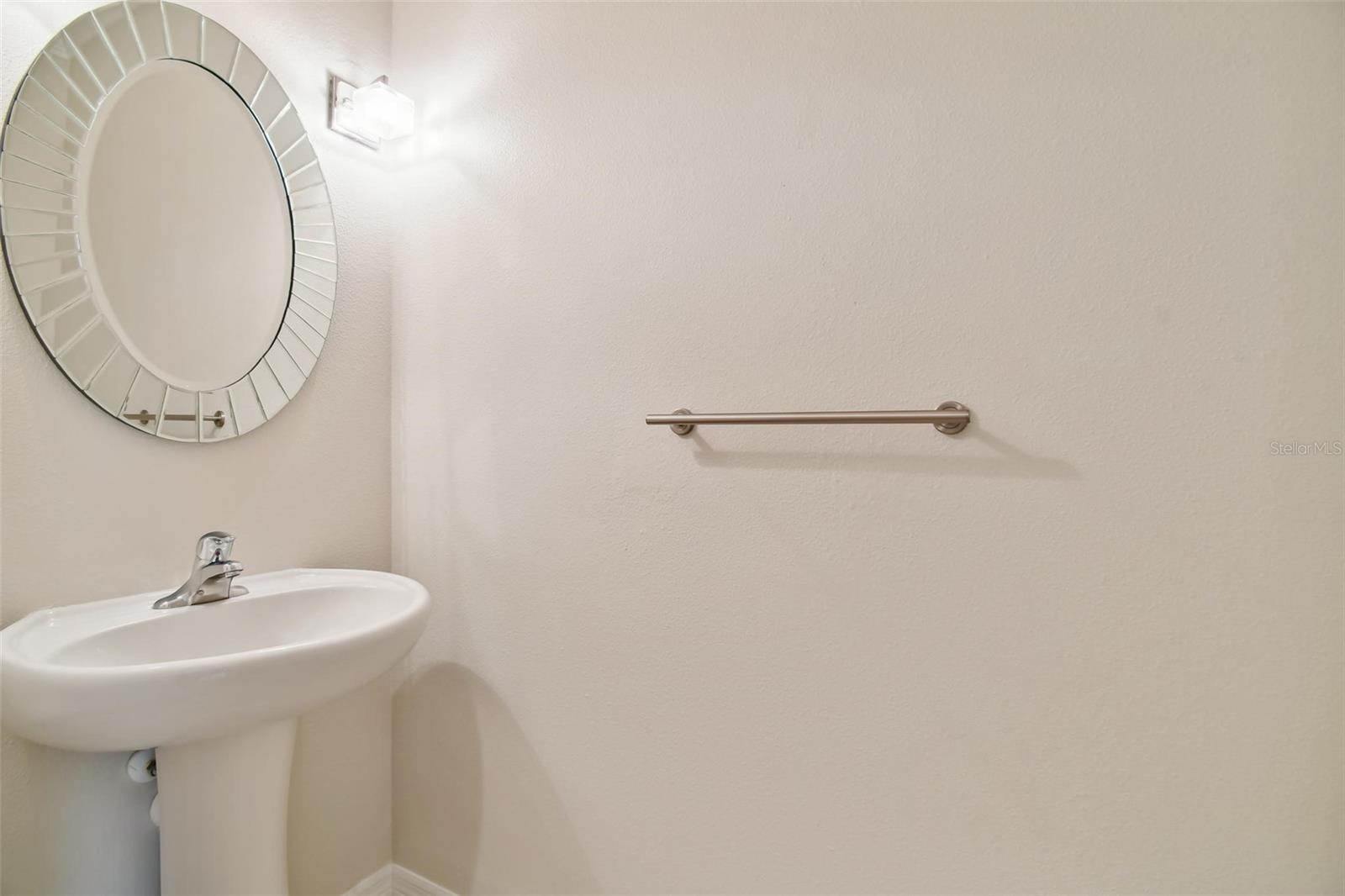 UNIVERSITY GROVES ESTATES RESERVE - Residential