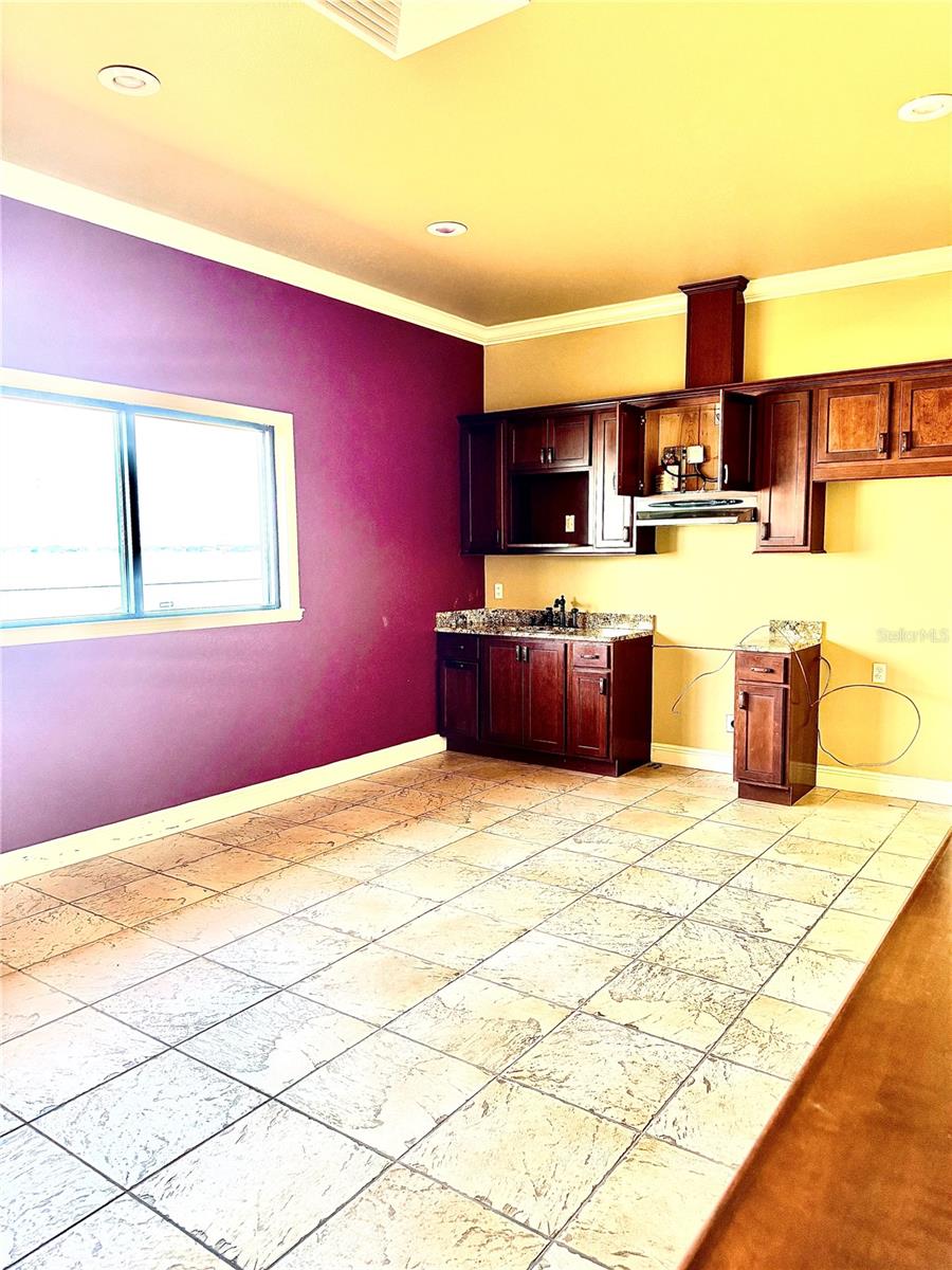 SUNSET POINT SUB - Commercial Sale