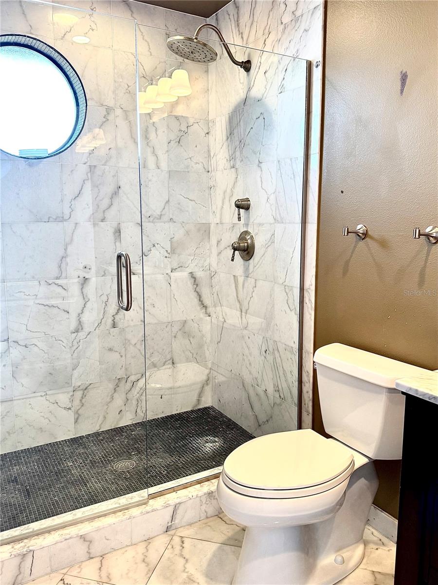 SUNSET POINT SUB - Commercial Sale