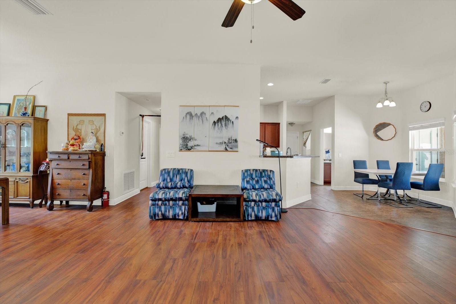 SPRING HILL - Residential