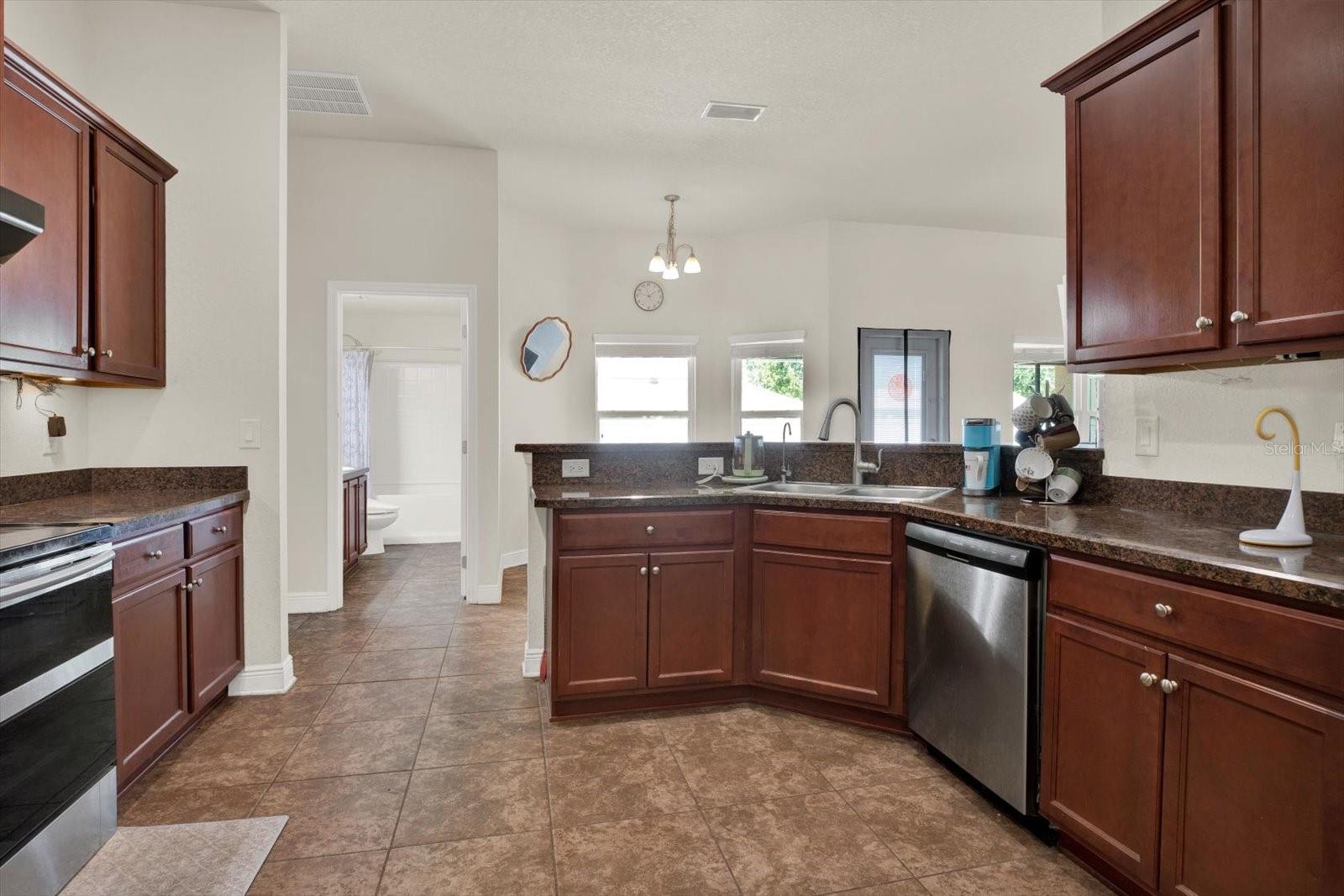 SPRING HILL - Residential