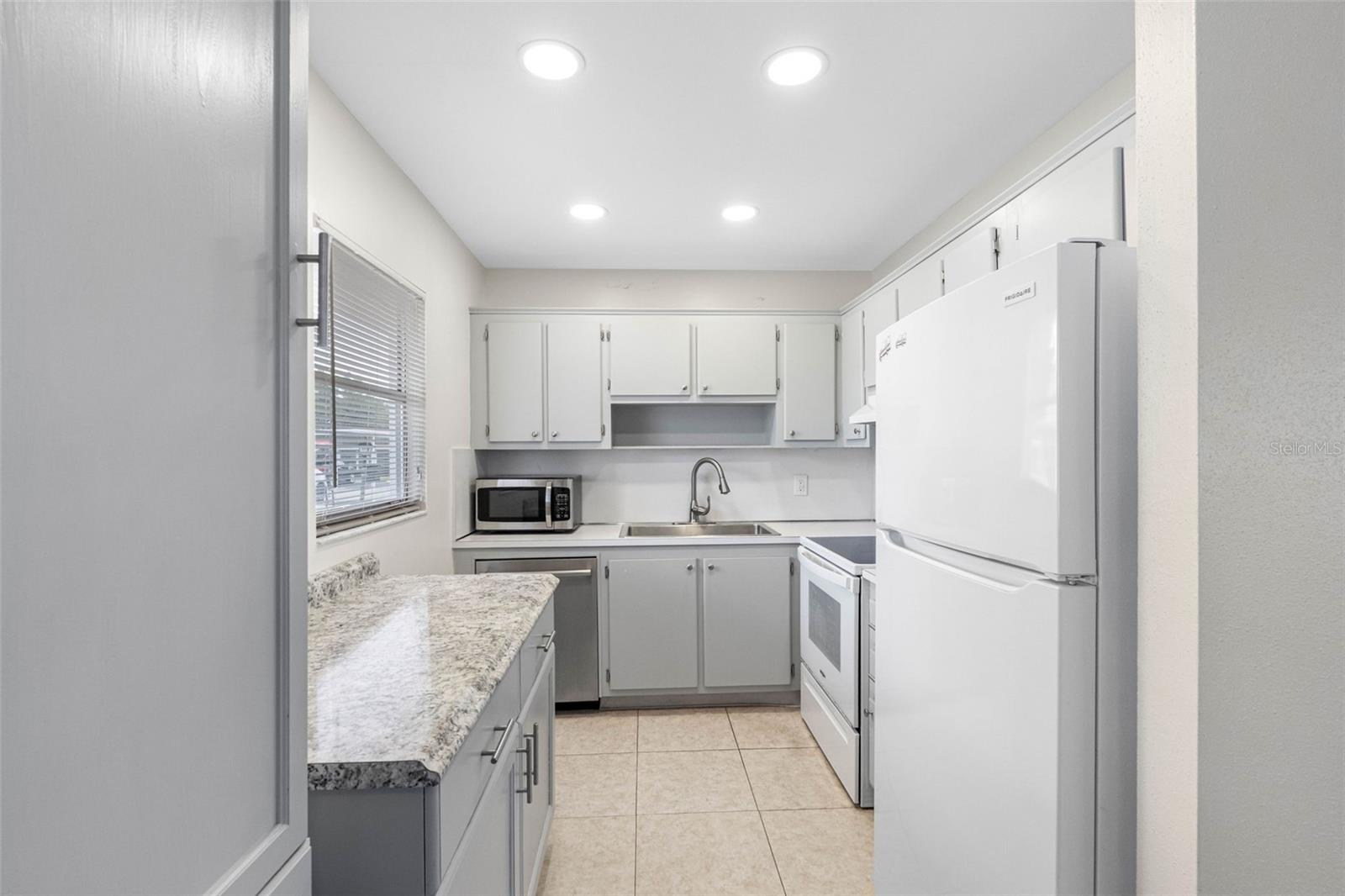 BEDFORD B CONDO - Residential