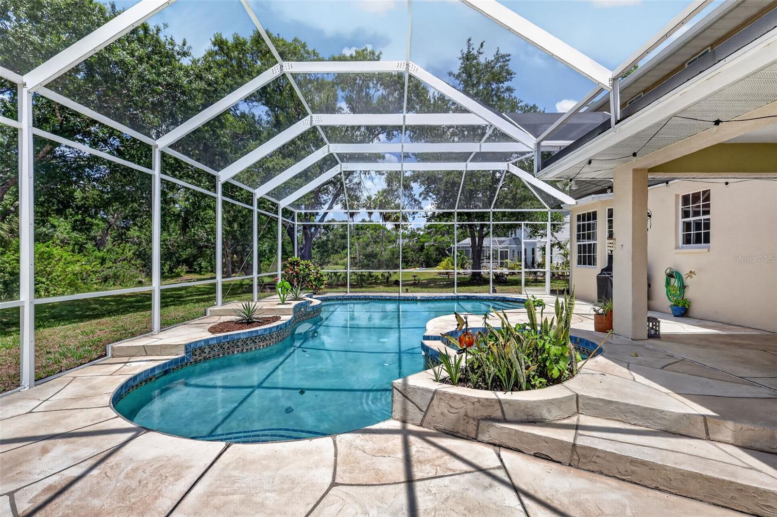MILL CREEK PH V - Residential
