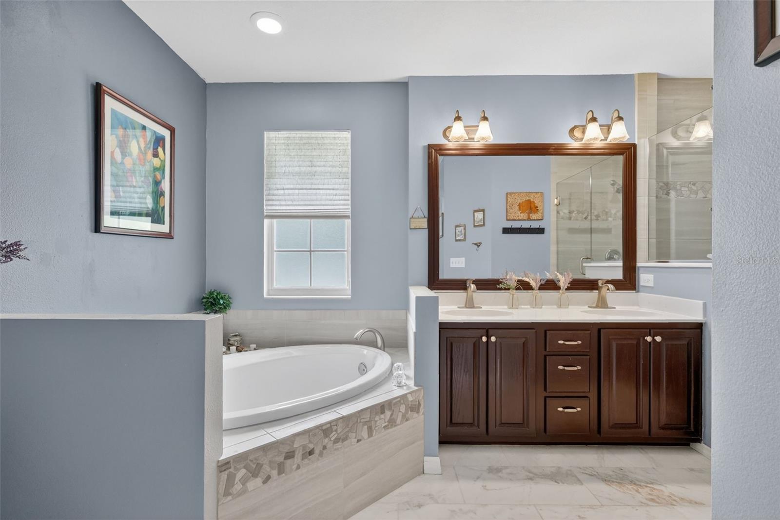 MILL CREEK PH V - Residential