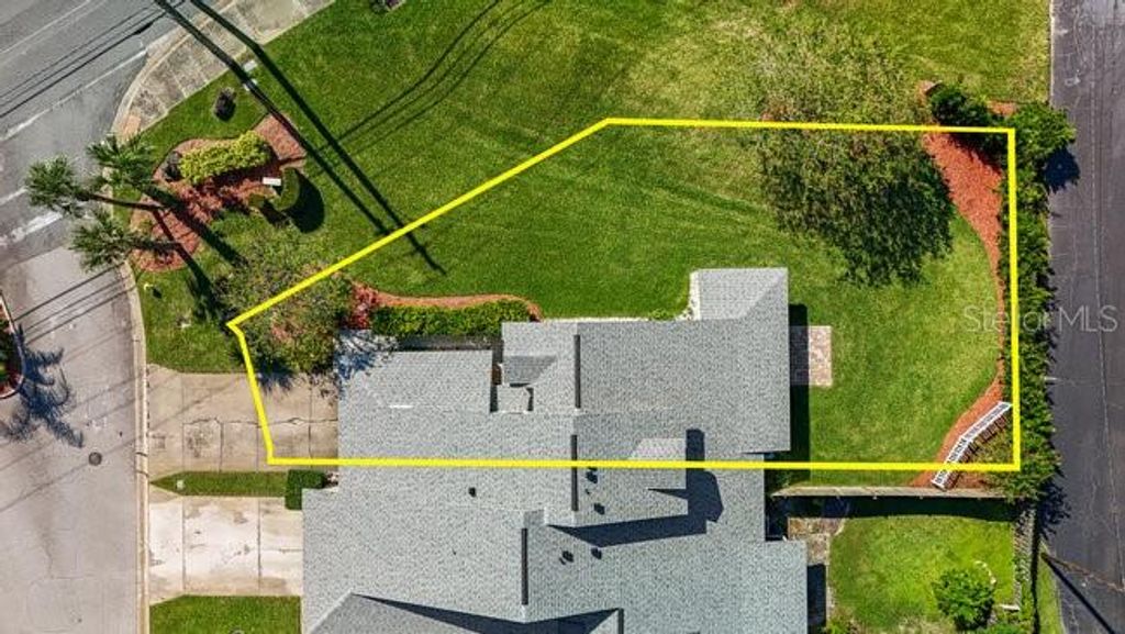 Photo of 2 Misners Trail, Ormond Beach, FL 32174 (MLS # FC313557)