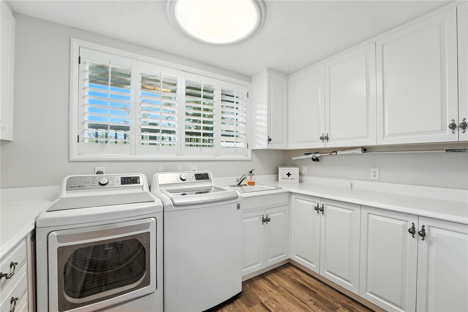 SADDLE CREEK - Residential