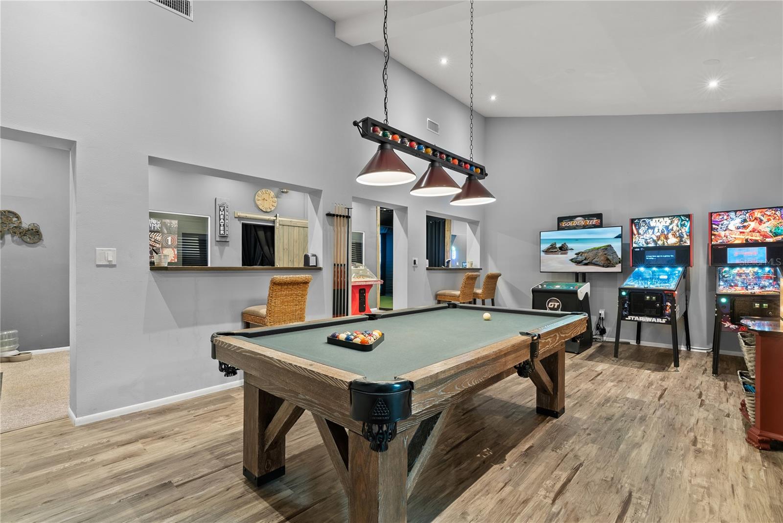 SADDLE CREEK - Residential
