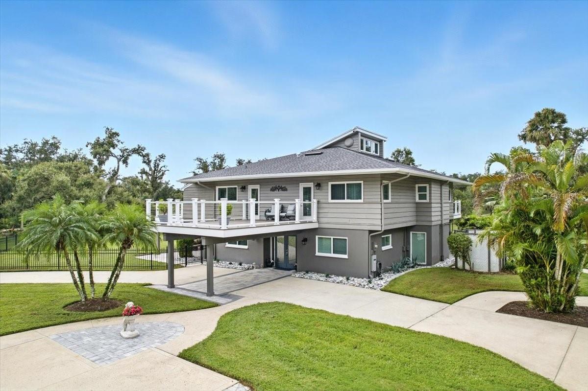 SADDLE CREEK - Residential