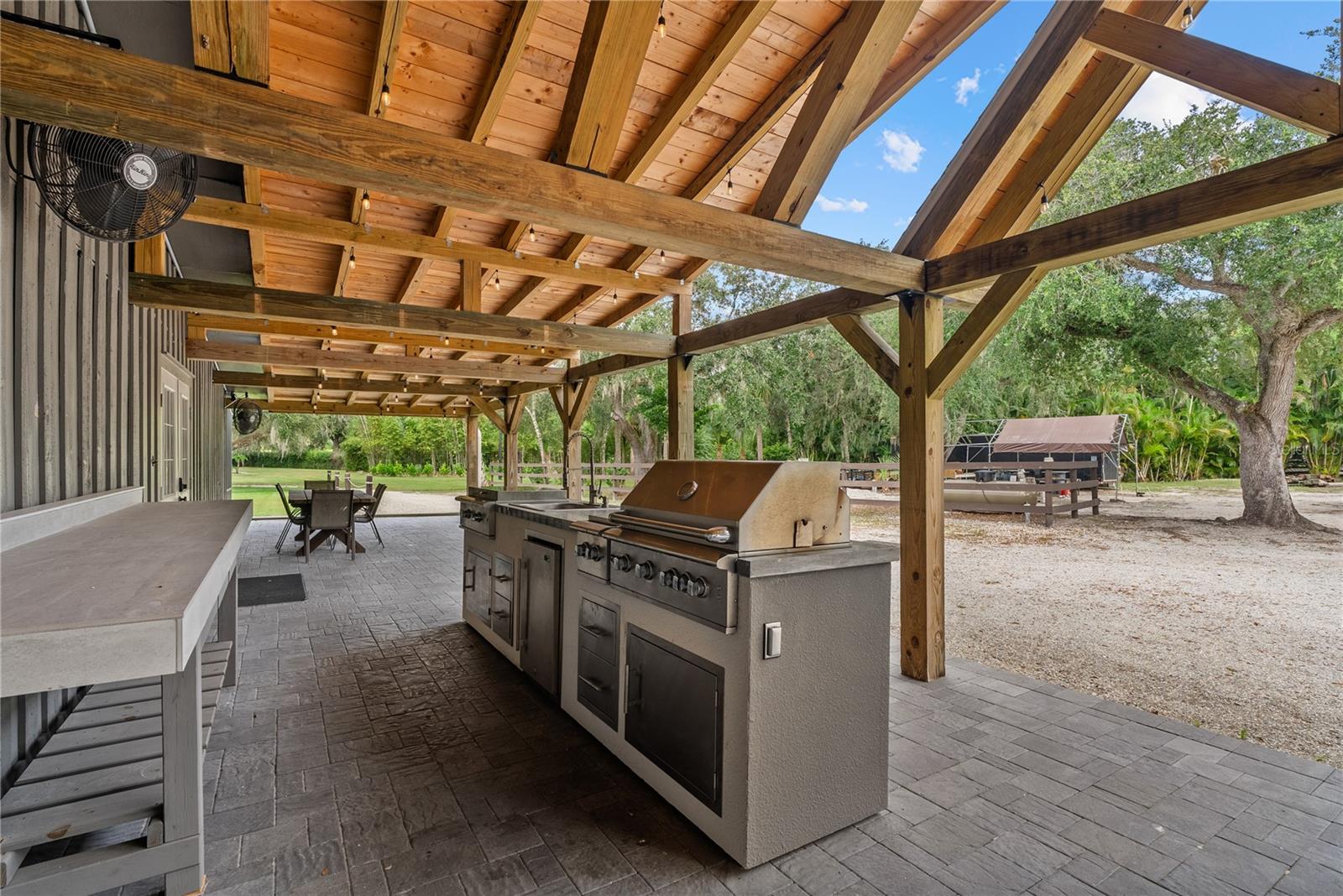 SADDLE CREEK - Residential