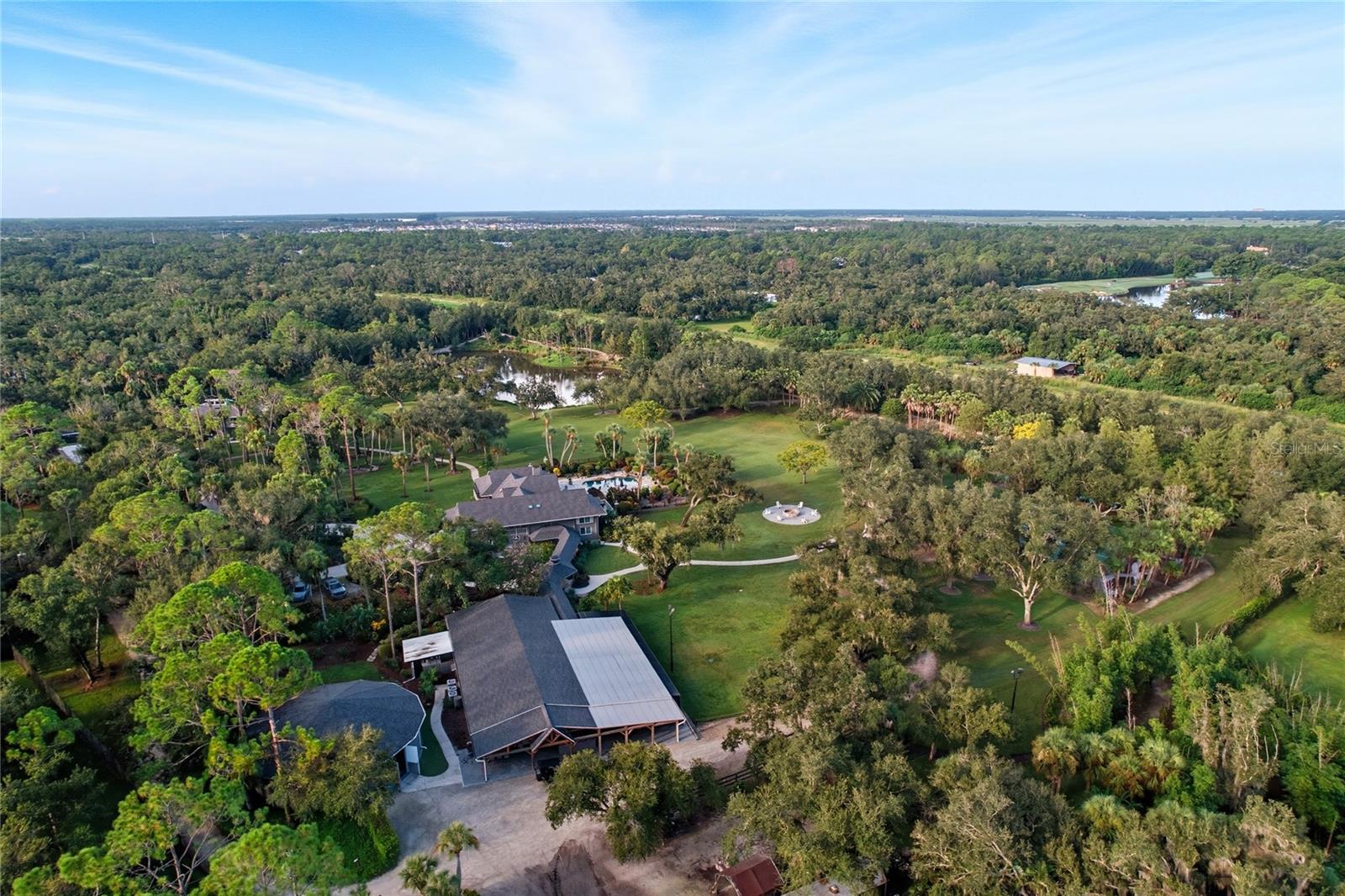 SADDLE CREEK - Residential