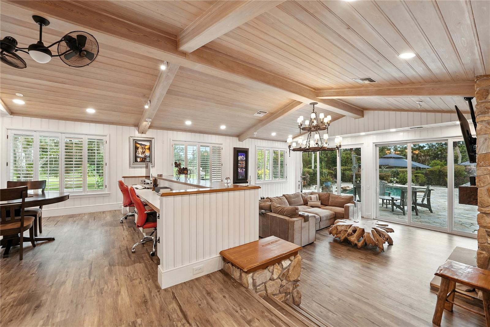 SADDLE CREEK - Residential