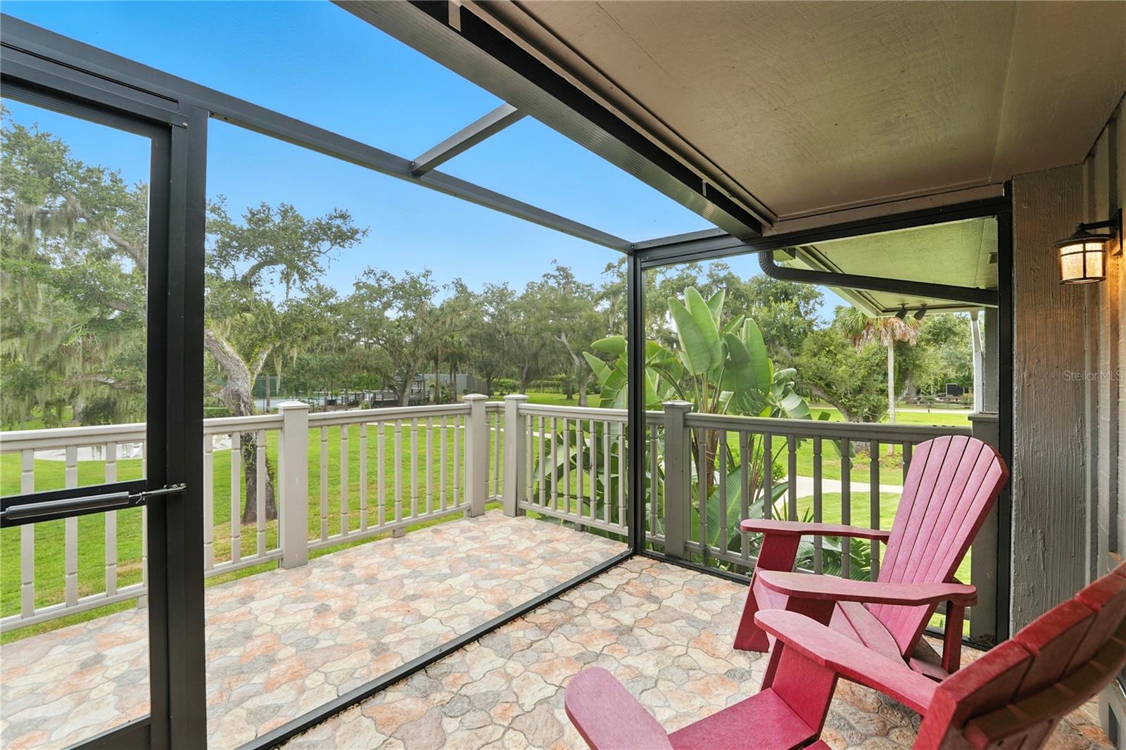 SADDLE CREEK - Residential