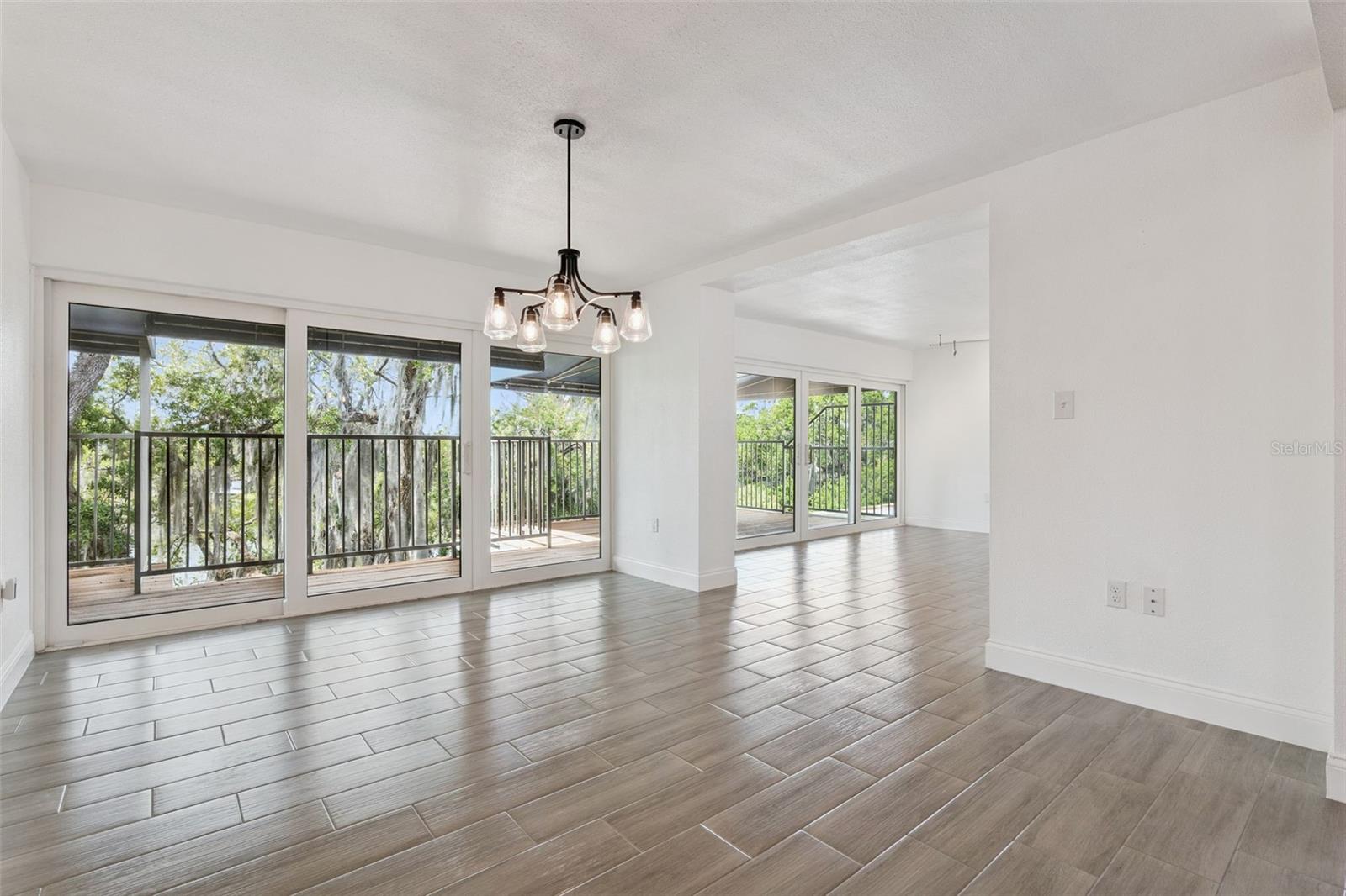 LAKESIDE/DELANEY PARK - Residential