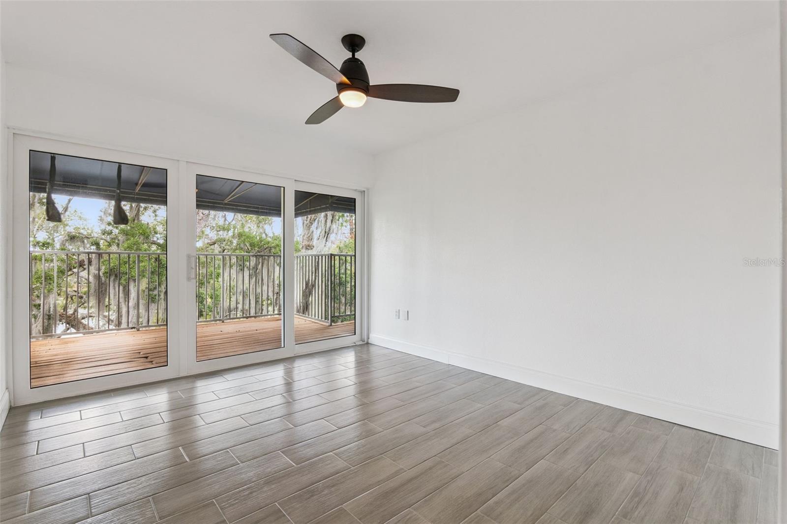 LAKESIDE/DELANEY PARK - Residential