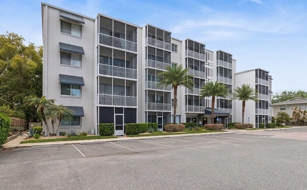 LAKESIDE/DELANEY PARK - Residential