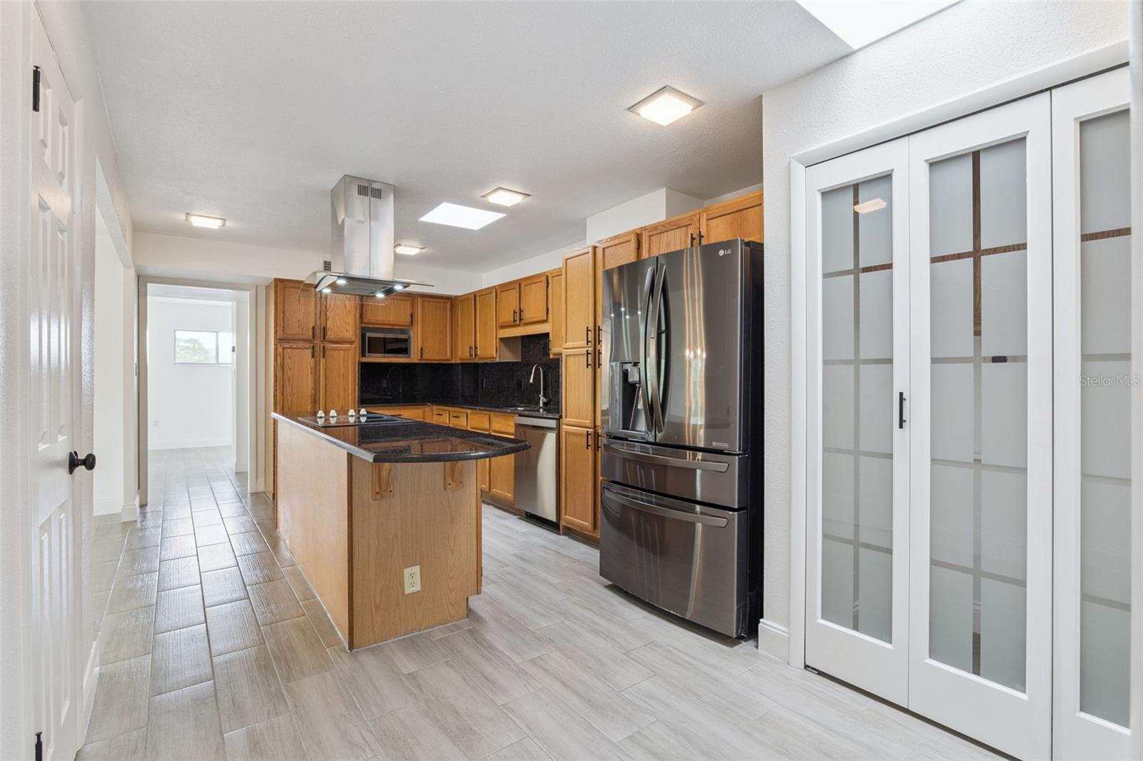 LAKESIDE/DELANEY PARK - Residential