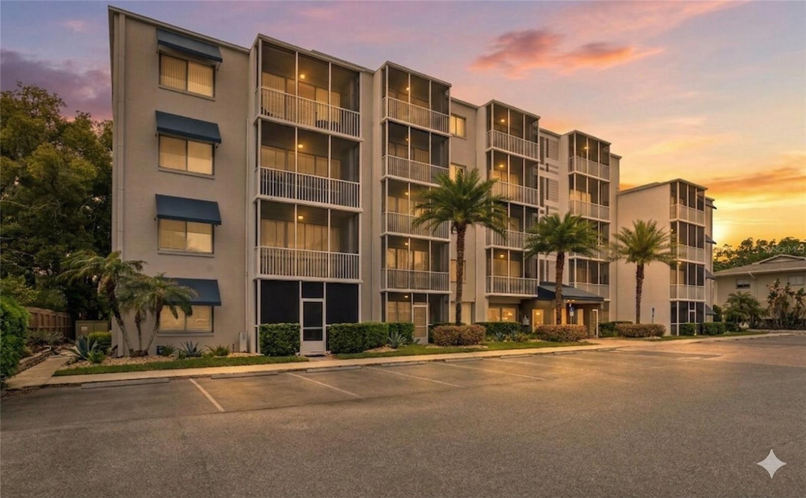 LAKESIDE/DELANEY PARK - Residential