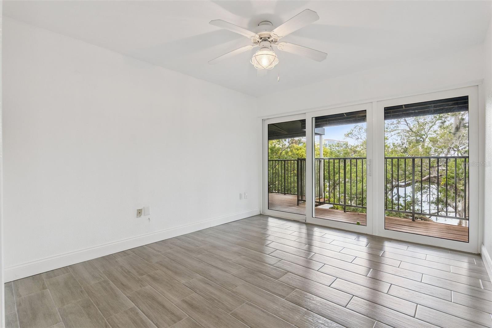 LAKESIDE/DELANEY PARK - Residential