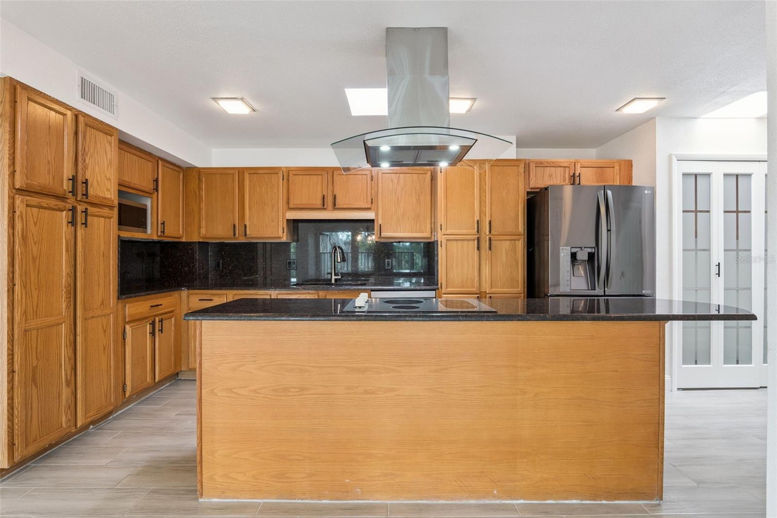 LAKESIDE/DELANEY PARK - Residential