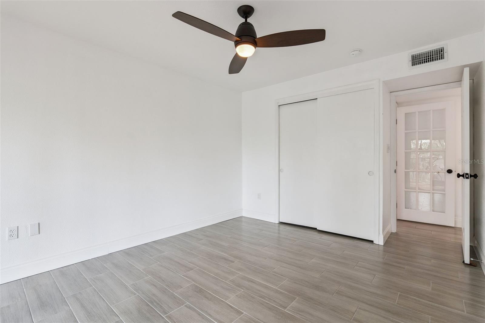 LAKESIDE/DELANEY PARK - Residential