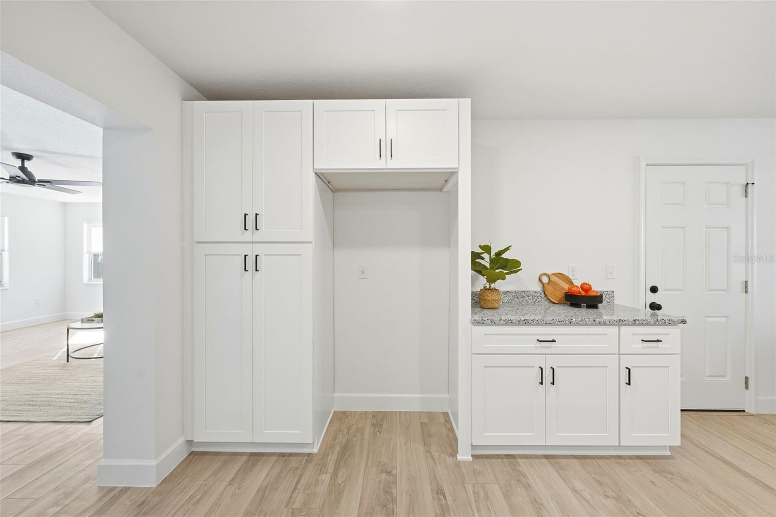 THREADGILL RESUB UNIT 02 - Residential