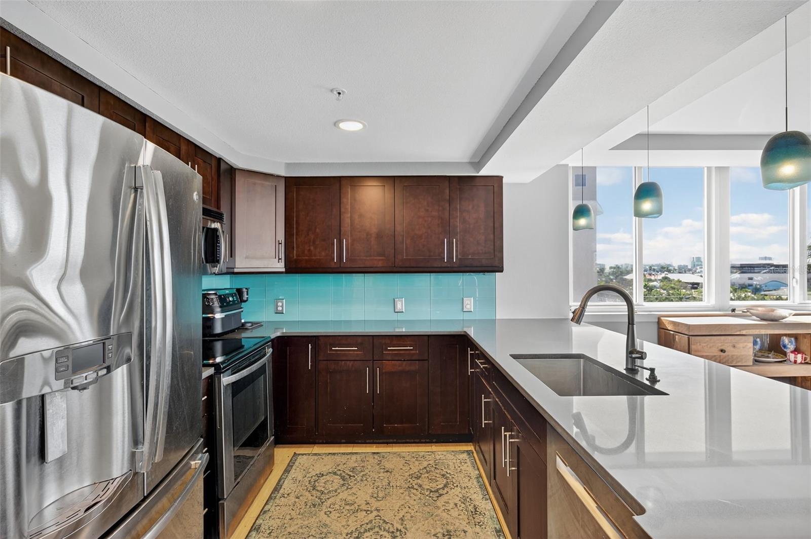 ISLAND WAY TOWERS CONDO - Residential