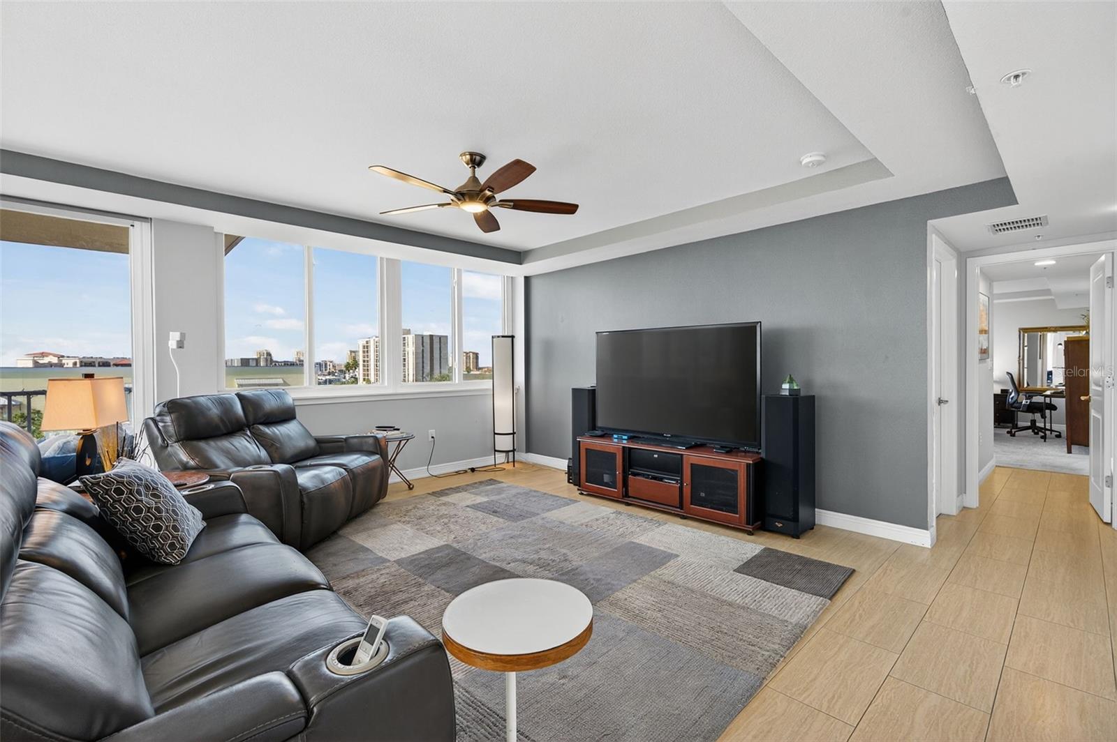 ISLAND WAY TOWERS CONDO - Residential