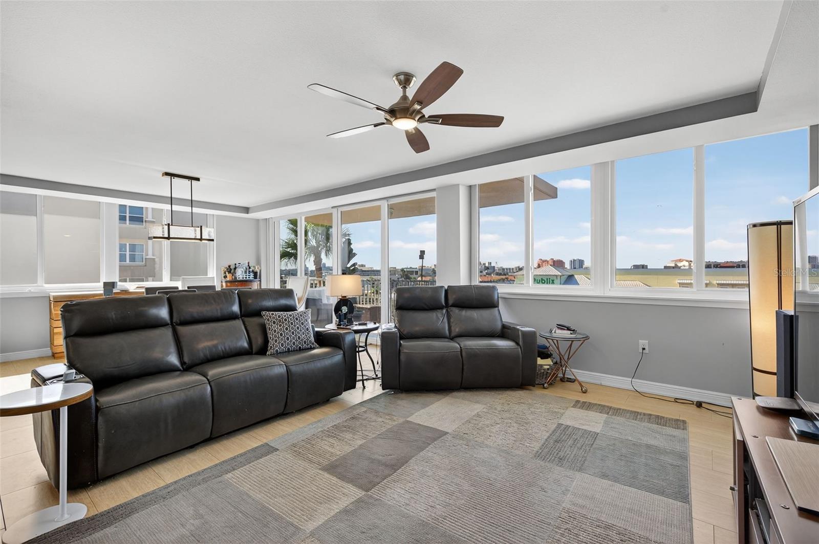 ISLAND WAY TOWERS CONDO - Residential