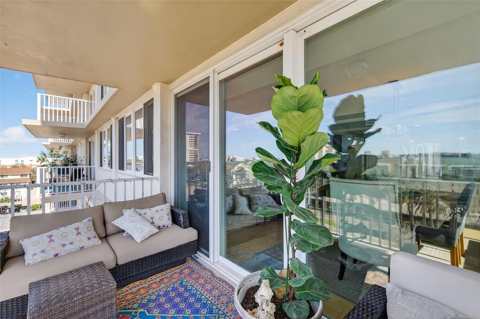 ISLAND WAY TOWERS CONDO - Residential