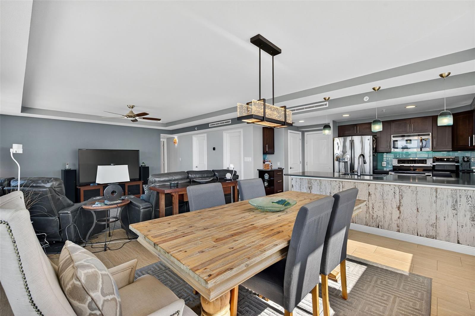 ISLAND WAY TOWERS CONDO - Residential