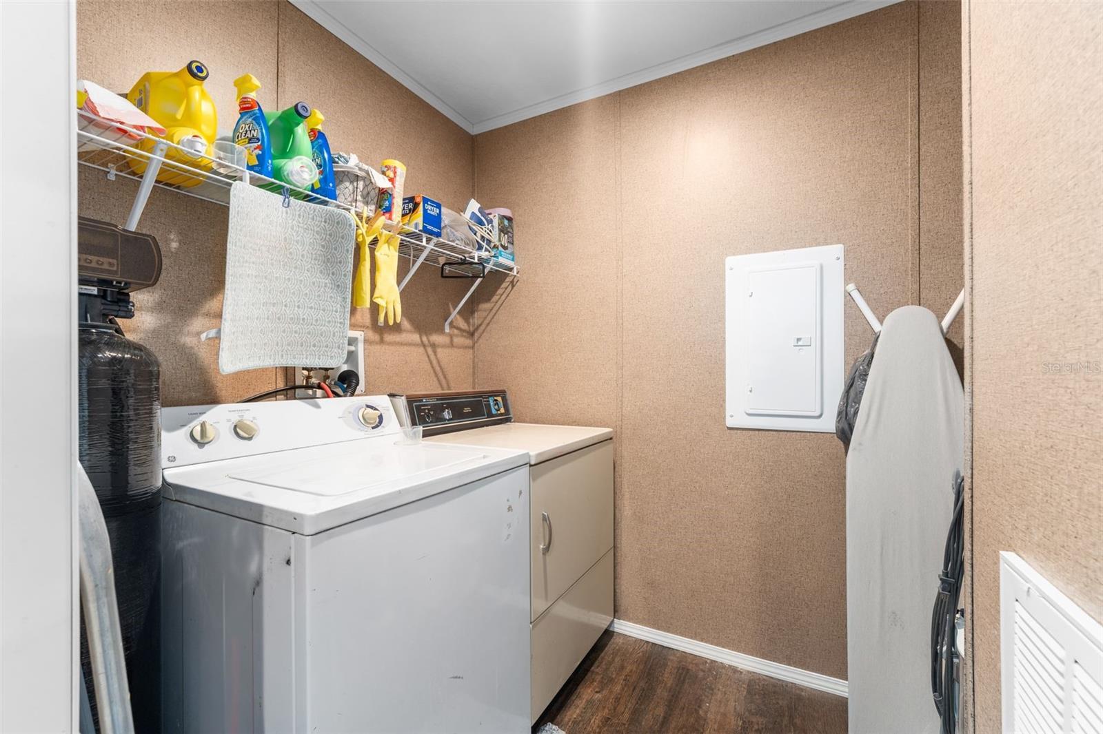 CLARK UN ONE - Residential