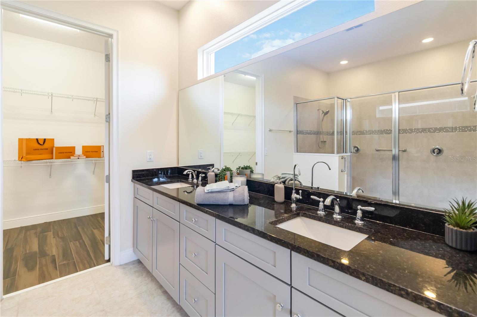 TWIN LAKES PH 1 - Residential