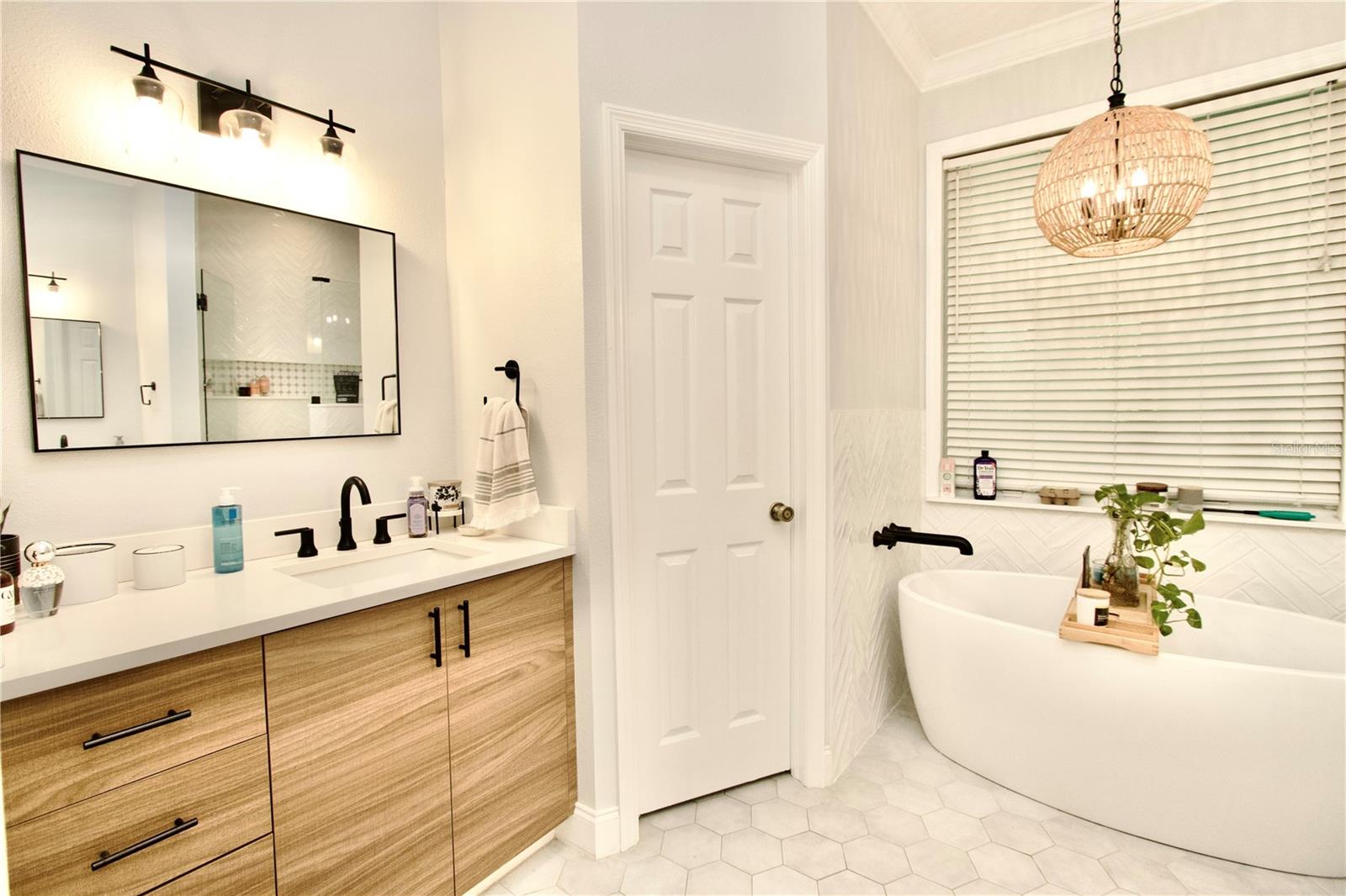 NATURES HIDEAWAY PH 04 - Residential