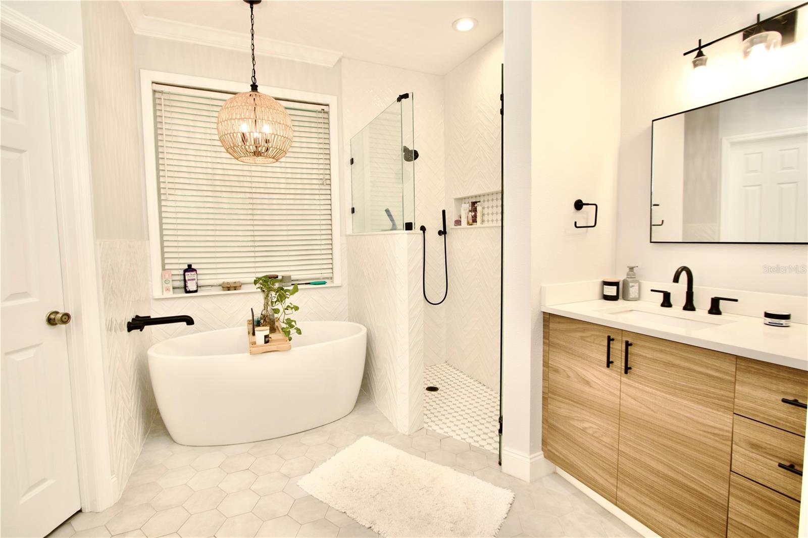 NATURES HIDEAWAY PH 04 - Residential